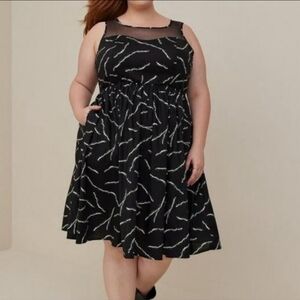 🎊 Torrid Universal Monster Stich Dress